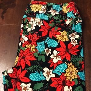 Lularoe TC CHRISTMAS LEGGINGS
